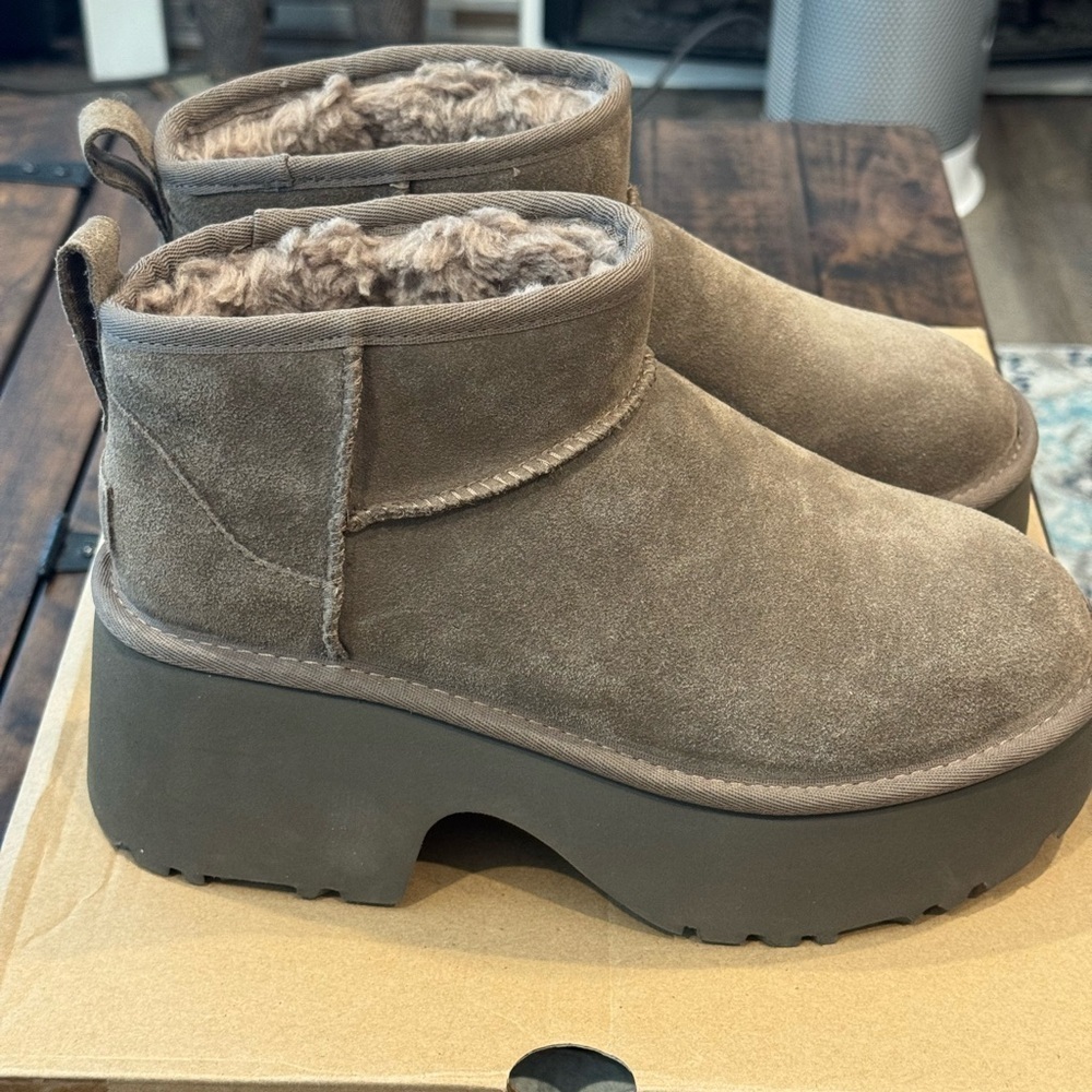 UGG Classic Ultra Mini New Heights Boot